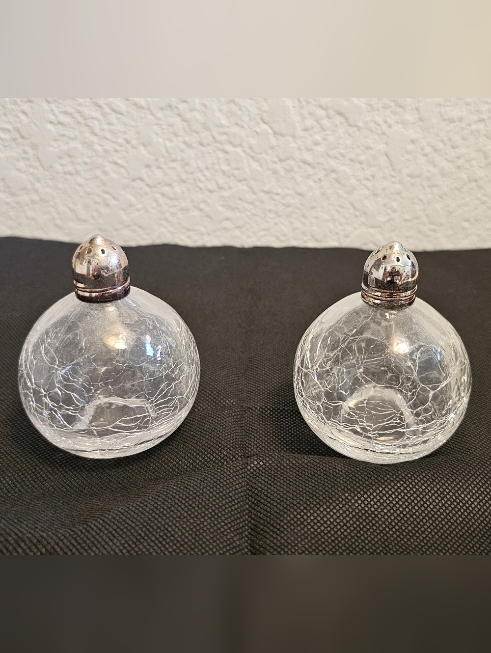 Round Crackle Glass Salt and Pepper Shakers - Clear with Silver Tops